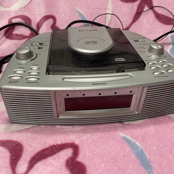 Curtis AM/FM Radio Compact Disc player Works/Disc Won’t Close - Picture 1 of 12